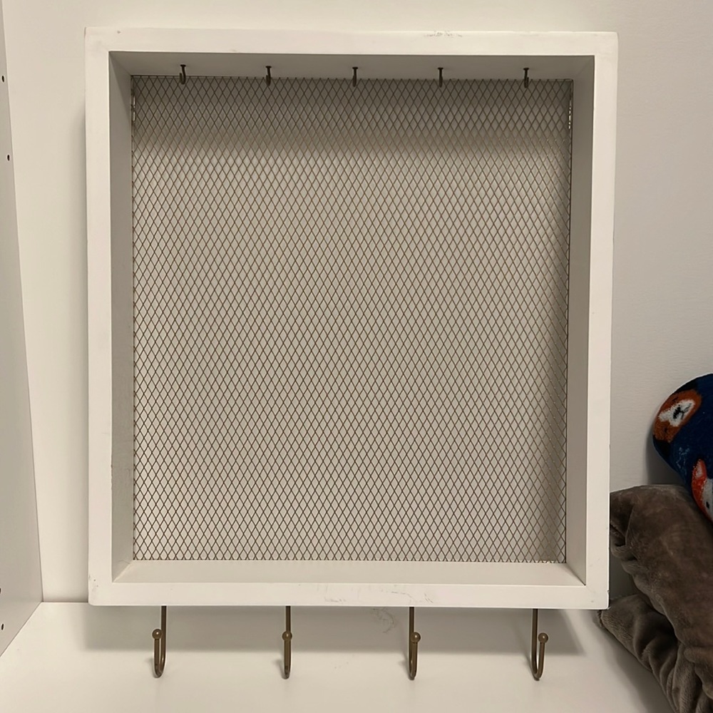 White and Gold Metal Organizer
Home Decor